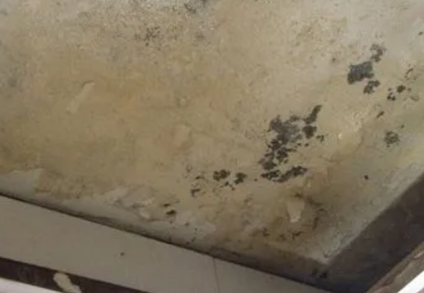 嘉善阳台漏水维修公司分享下嘉善卫生间渗水维修需要注意哪些问题。